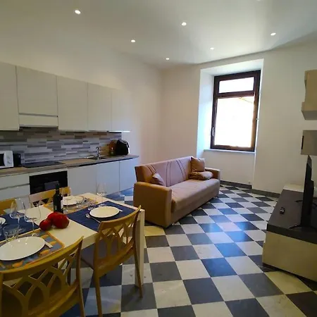 - The Marble Theater- Centro Apartment *