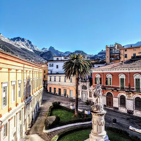 - The Marble Theater- Centro * Carrara