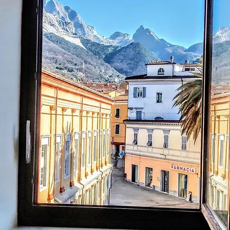 - The Marble Theater- Centro Apartment *